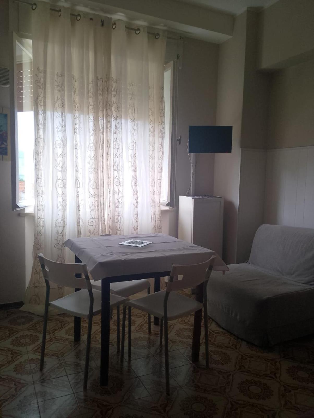 Monolocali Da Vinci Hotel Falconara Marittima Bagian luar foto